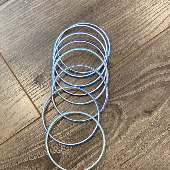 Set of 8 blue bangles - Picture 2 of 2